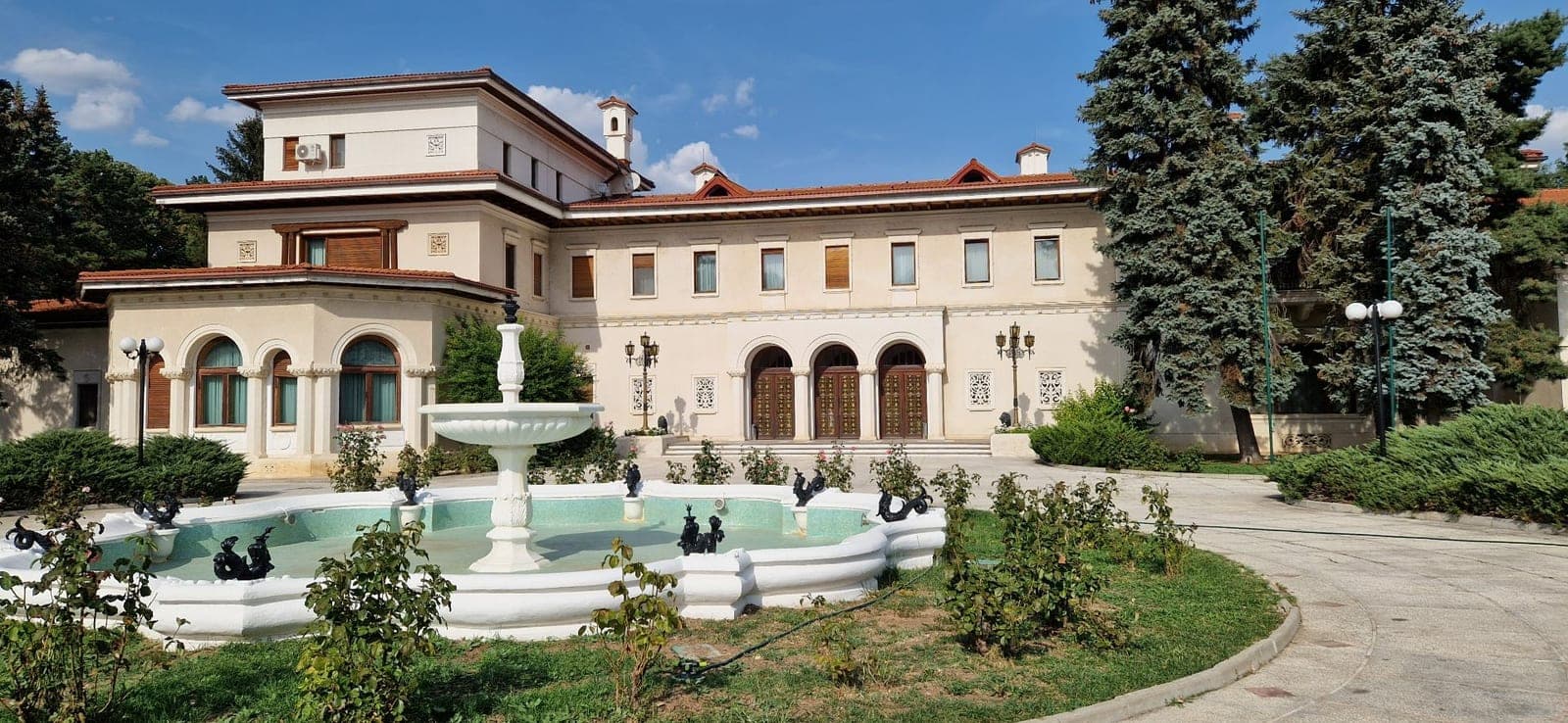 Snagov Palace on Lake Snagov
